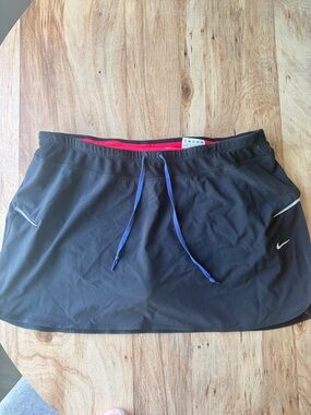 Nike Black Skort with Bright Pink Lining and Blue Drawstring